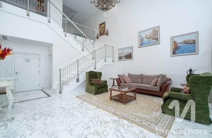 Apartment - 4 Bedrooms - 6 Bathrooms for rent in Al Shahla - Shoreline Apartments - Palm Jumeirah - Dubai