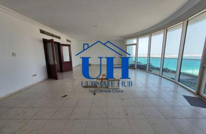 Duplex - 3 - 4 for rent in Corniche Road - Abu Dhabi