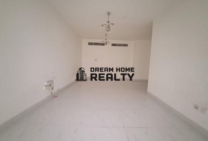 53574589 - Property Image 2