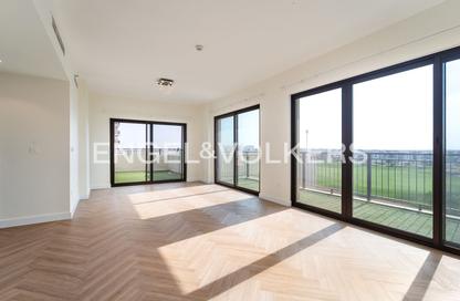 Apartment - 3 - 3 for sale in Golf Views A - Golf Views - Emaar South - Dubai South (Dubai World Central) - Dubai