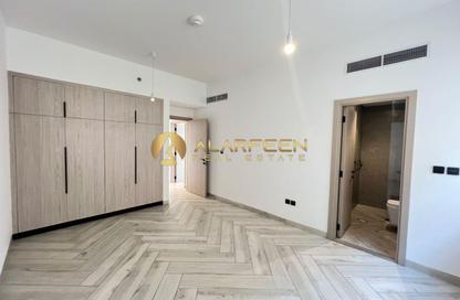 Apartment - 2 - 3 for rent in Empire Residence - District 17 - Jumeirah Village Circle - Dubai