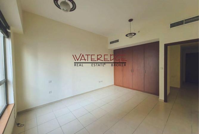 82371851 - Property Image 3