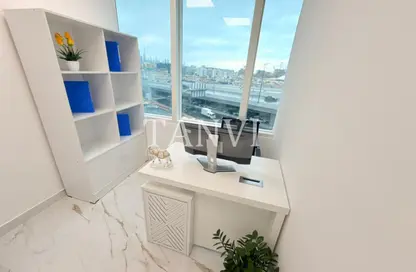 Office Space - Studio - 1 Bathroom for rent in Fatima Mohammad Ahmad Bin Suleiman Building - Al Raffa - Bur Dubai - Dubai