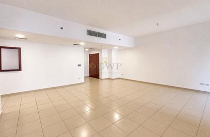 Apartment - 3 Bedrooms - 4 Bathrooms for sale in Shams 2 - Shams - Jumeirah Beach Residence - Dubai
