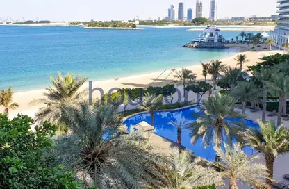 شقة - 2 غرف نوم - 4 حمامات للايجار في الدباس - مساكن شور لاين - نخلة جميرا - دبي