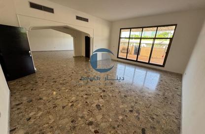Villa - 5 Bedrooms - 6 Bathrooms for rent in Cornich Al Khalidiya - Al Khalidiya - Abu Dhabi Villa - 5 Bedrooms - 6 Bathrooms for rent in Cornich Al Khalidiya - Al Khalidiya - Abu Dhabi