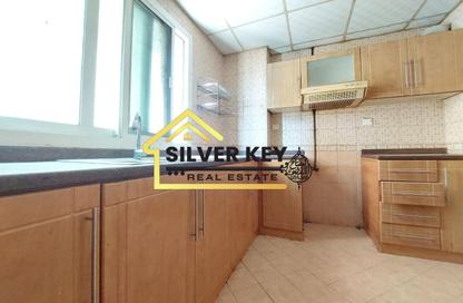 Apartment - 2 Bedrooms - 2 Bathrooms for rent in Abu Shagara building - Abu shagara - Sharjah