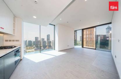 Apartment - 1 - 2 for sale in Peninsula Four - Peninsula - Business Bay - Dubai