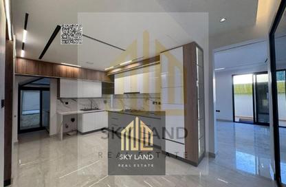عمارة بالكامل - 7+ - 7+ للايجار في أم درع - أم القيوين