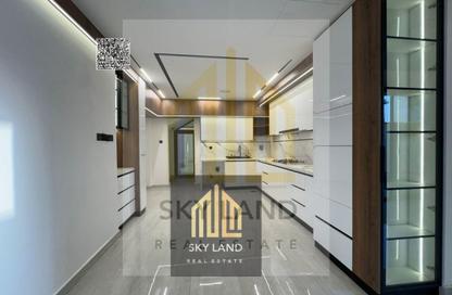 عمارة بالكامل - 7+ - 7+ للايجار في أم درع - أم القيوين