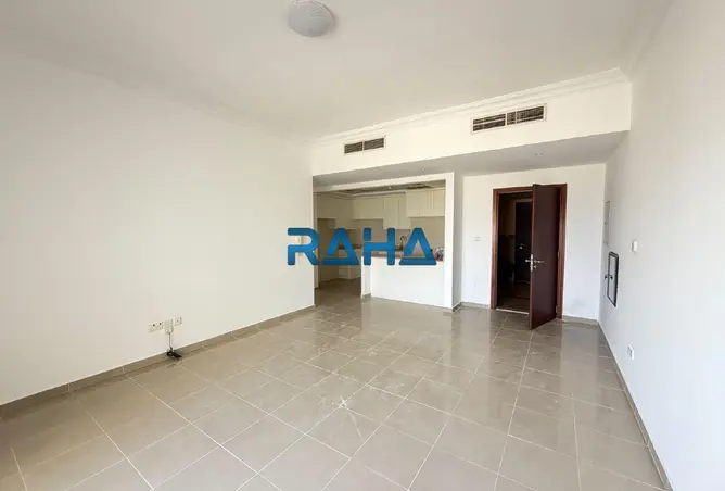 152365389 - Property Image 3