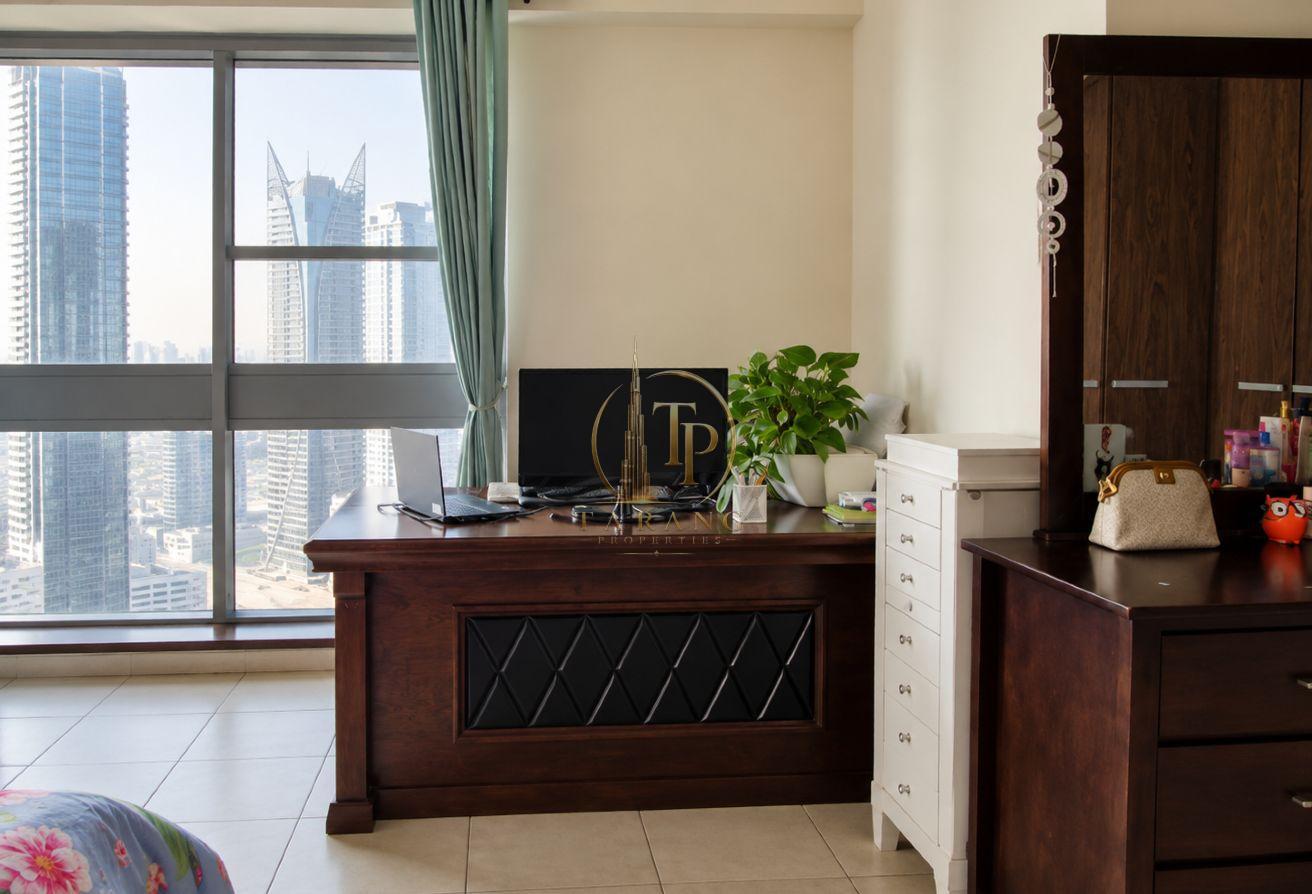Fully Furnished Studio | Vacant | Prime Location photo 4