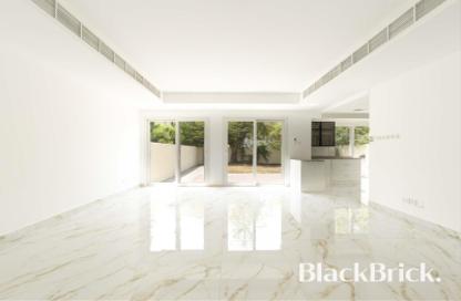 Townhouse - 3 - 4 for rent in Springs 8 - The Springs - Dubai