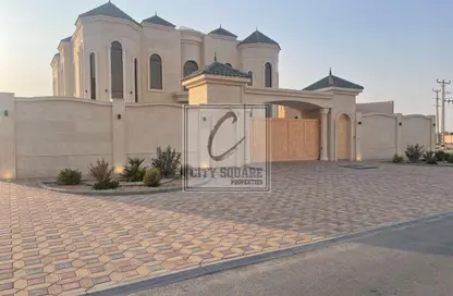 Villa - 5 Bedrooms for rent in Al Khawaneej 2 - Al Khawaneej - Dubai