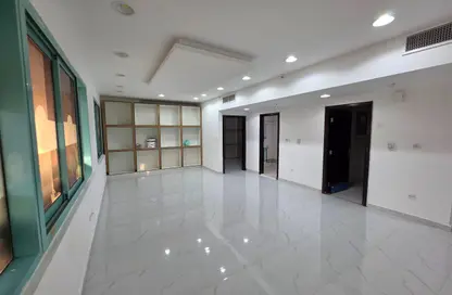 Apartment - 1 Bedroom - 1 Bathroom for rent in Al Nahyan Camp - Abu Dhabi