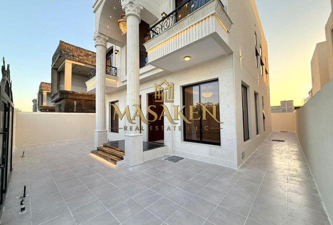 137441104 - Property Image 2