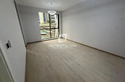 شقة - 1 حمام للايجار في برج سينشري - الخليج التجاري - دبي