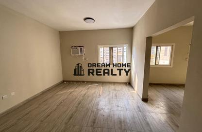 Apartment - 2 Bedrooms - 2 Bathrooms for rent in Business Tower - Al Majaz 2 - Al Majaz - Sharjah