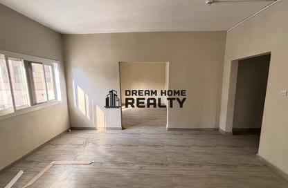 Apartment - 2 Bedrooms - 2 Bathrooms for rent in Business Tower - Al Majaz 2 - Al Majaz - Sharjah