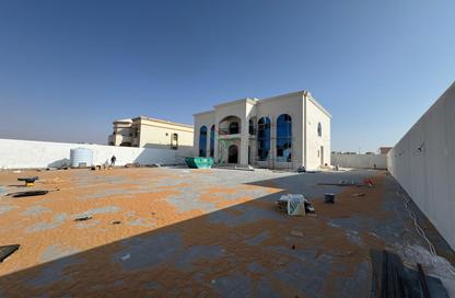 Villa - 6 Bedrooms - 7+ Bathrooms for sale in Jafeer Obaid - Al Towayya - Al Ain
