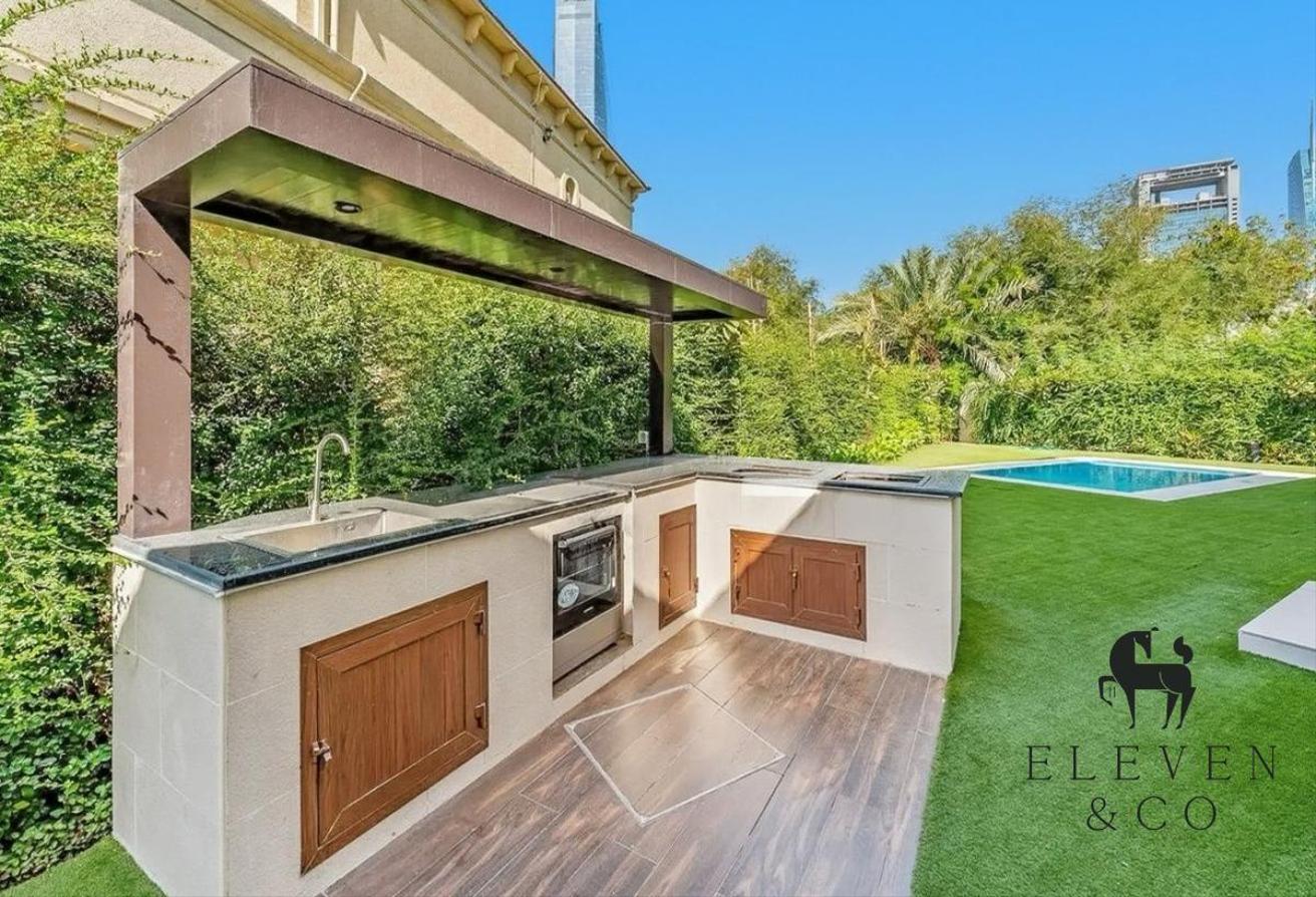 UPGRADED | PRIME CONDITION | VIEW TODAY photo 11