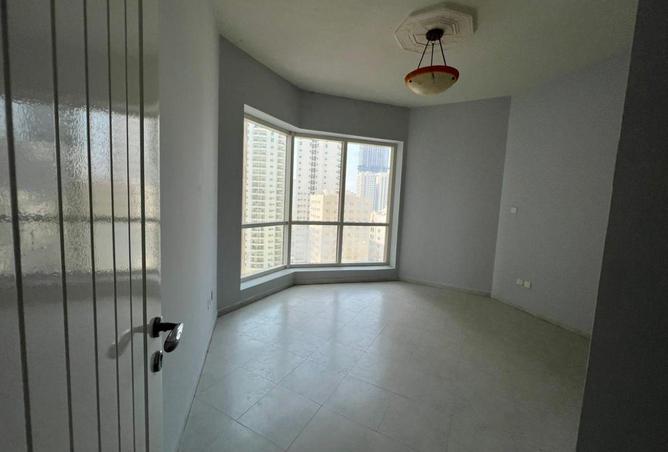 54928153 - Property Image 2