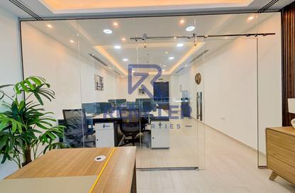 Office Space - Studio - 1 Bathroom for rent in Tamani Art Tower - Business Bay - Dubai