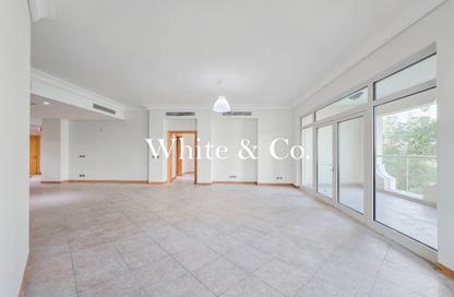 Apartment - 3 Bedrooms - 4 Bathrooms for sale in Al Hamri - Shoreline Apartments - Palm Jumeirah - Dubai