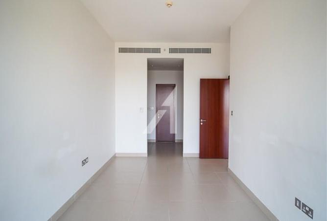 82806151 - Property Image 3