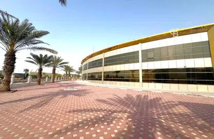Warehouse - Studio for rent in Dubai Investment Park (DIP) - Dubai