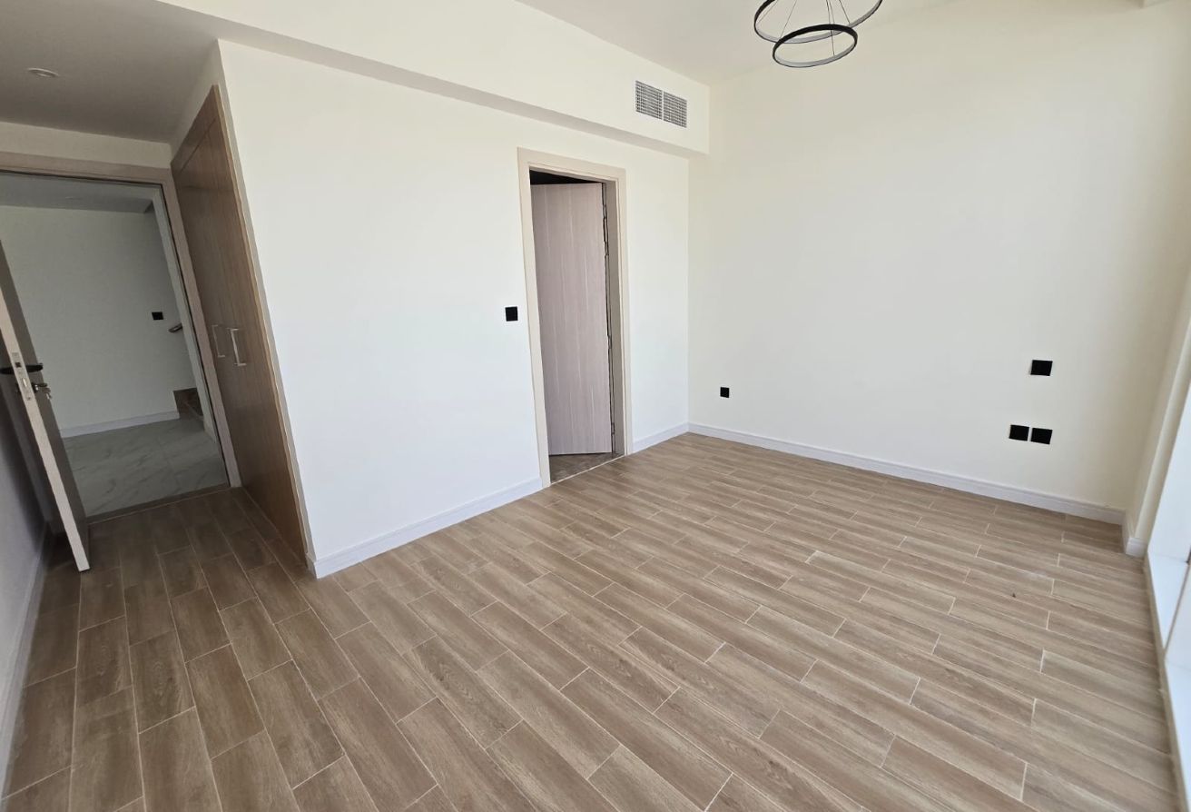 3BR + Maid I  2 Parking I Spacious