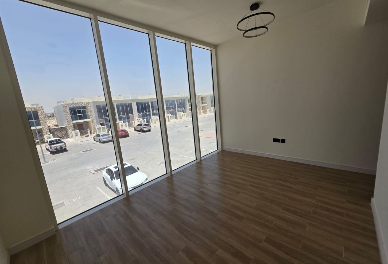 3BR + Maid I  2 Parking I Spacious