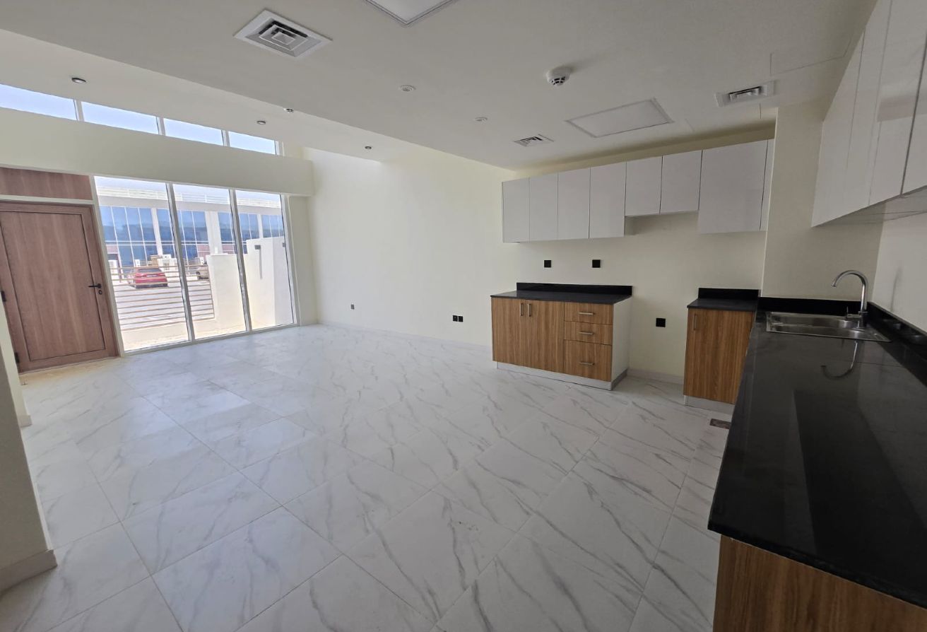 3BR + Maid I  2 Parking I Spacious