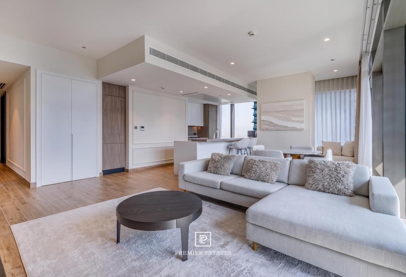 Furnished | 2-Bedroom | Full Marina Views photo 4