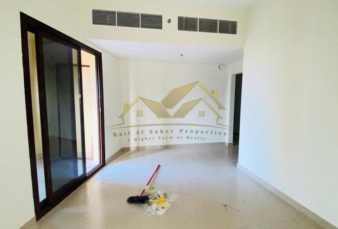 77377339 - Property Image 2