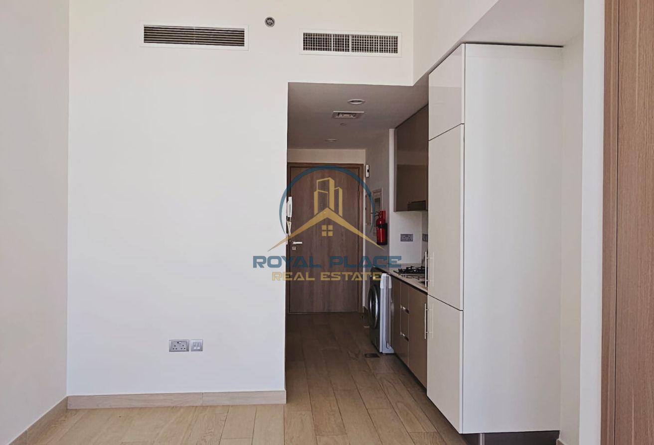 Semi Furnished | Well-Planned Layout photo 3