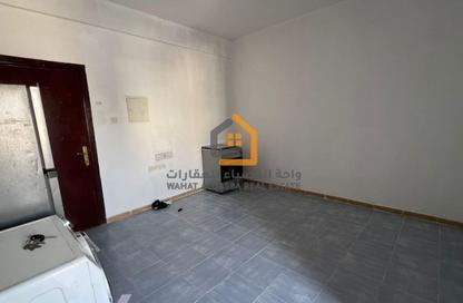 Apartment - Studio - 1 Bathroom for rent in Al Butina B - Al Butina - Sharjah Apartment - Studio - 1 Bathroom for rent in Al Butina B - Al Butina - Sharjah