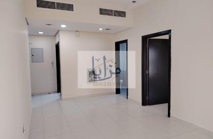 Apartment - 1 Bedroom - 2 Bathrooms for rent in Paradise Lakes Towers - Emirates City - Ajman Apartment - 1 Bedroom - 2 Bathrooms for rent in Paradise Lakes Towers - Emirates City - Ajman