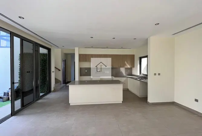 151374123 - Property Image 3