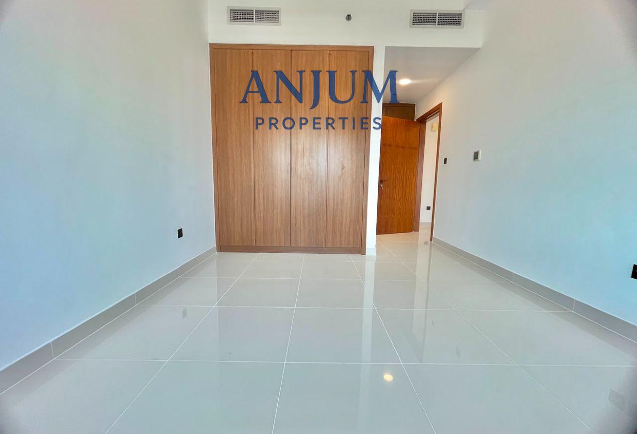 Spacious Apartment | Jaddaf Views | 6 Cheques photo 3