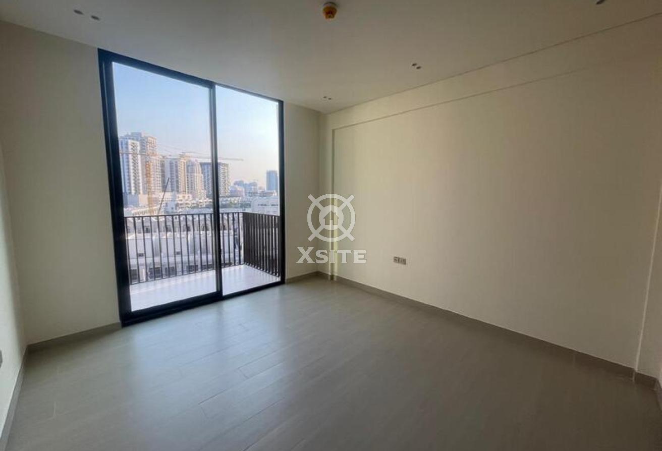 Modern Studio |Fitted Kitchen| Ready to Move photo 2
