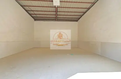 Warehouse - Studio - 1 Bathroom for rent in Al Sajaa S - Al Sajaa - Sharjah