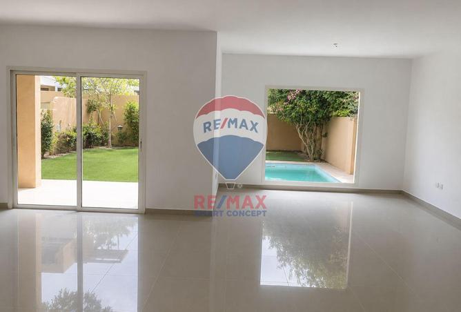 123385000 - Property Image 3