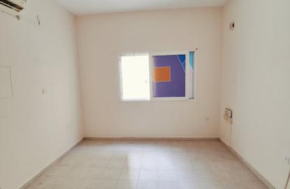 Apartment - Studio - 1 for rent in Fire Station Road - Muwaileh - Sharjah