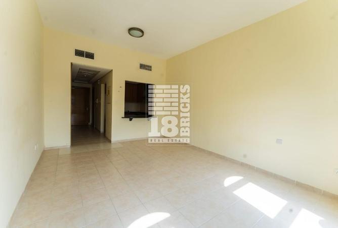 70696398 - صورة العقار 3