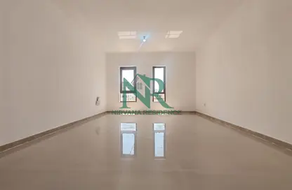 Apartment - 2 Bedrooms - 2 Bathrooms for rent in Al Najda Street - Abu Dhabi