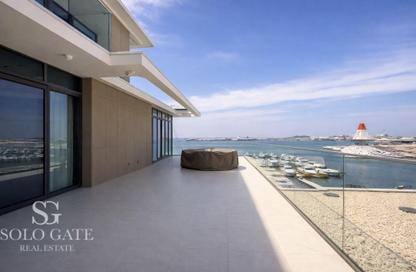 Apartment - 4 Bedrooms - 5 Bathrooms for sale in Seagate Building 2 - Seagate - Mina Rashid - Dubai
