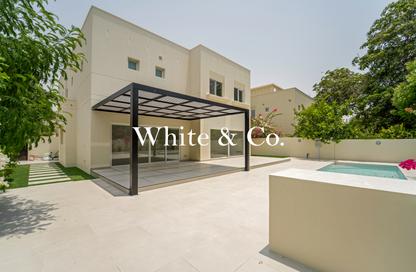 Villa - 4 Bedrooms - 4 Bathrooms for sale in Meadows 9 - Meadows - Dubai