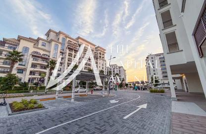 Apartment - 2 - 2 for sale in Views B - Yas Golf Collection - Yas Island - Abu Dhabi
