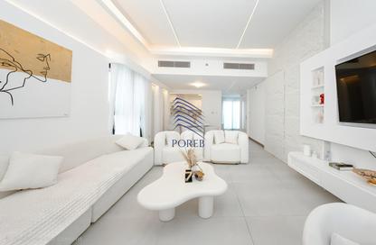 Apartment - 1 Bedroom - 2 Bathrooms for rent in SOL Bay - Business Bay - Dubai